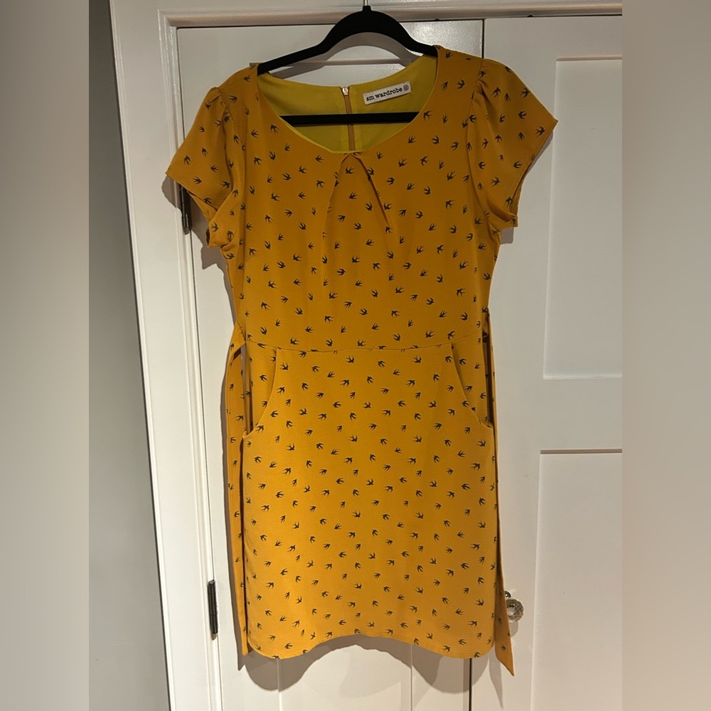 Yellow Bird-Patterned Women's Dress